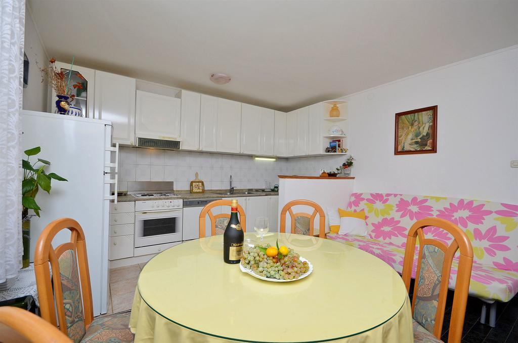 Apartments Branko Vodice Eksteriør billede