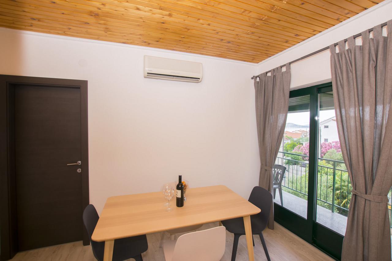 Apartments Branko Vodice Eksteriør billede